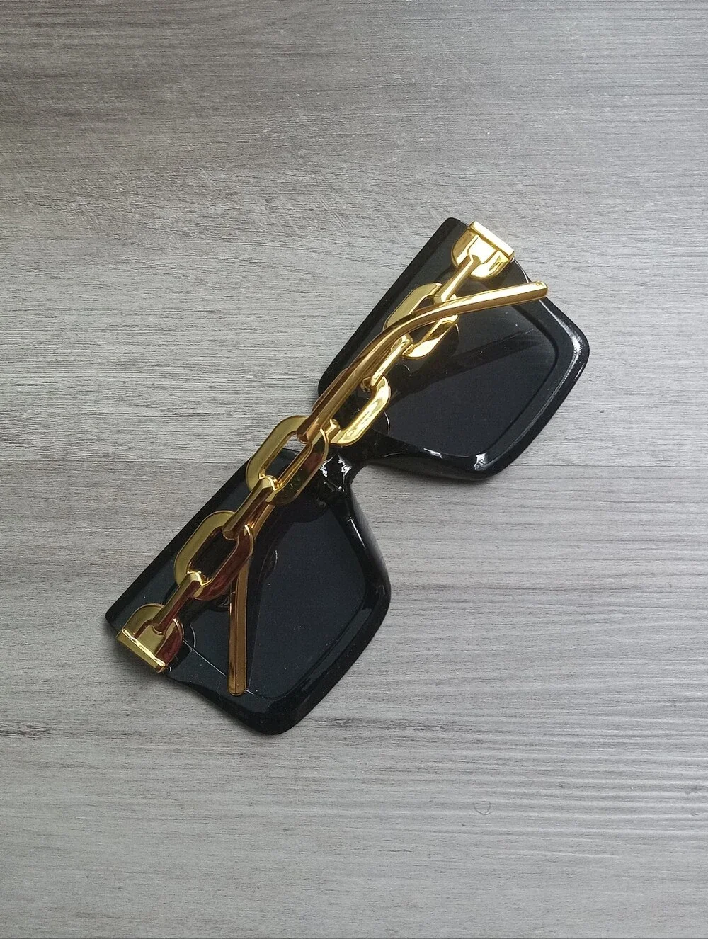 BRAND NEW NWT Black & Gold Tone Accent Large Frame Sunglasses